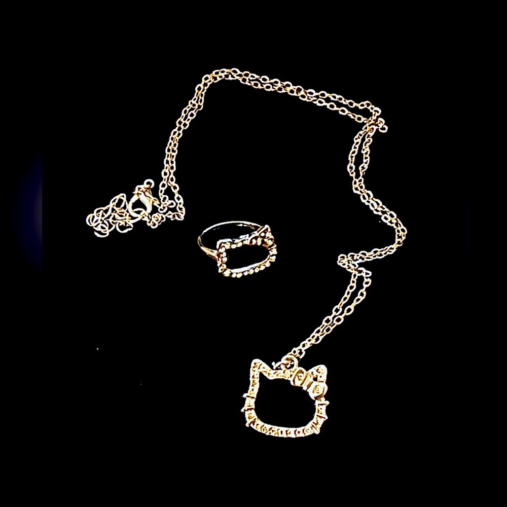 Hello Kitty Necklace & Ring Set